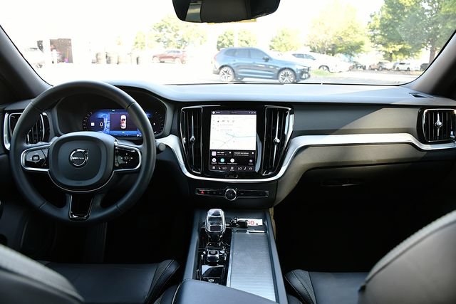 Used 2024 Volvo S60 B5 Plus FWD image 16