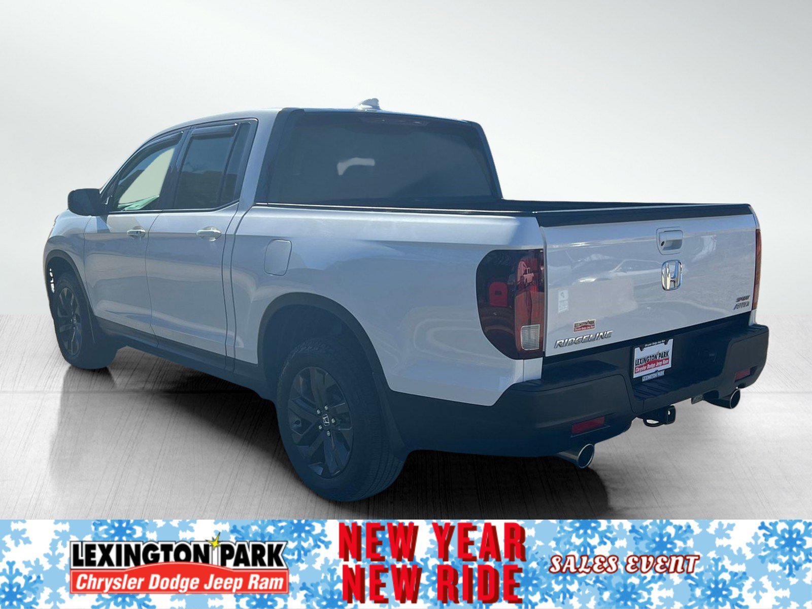 Used 2023 Honda Ridgeline Sport image 7