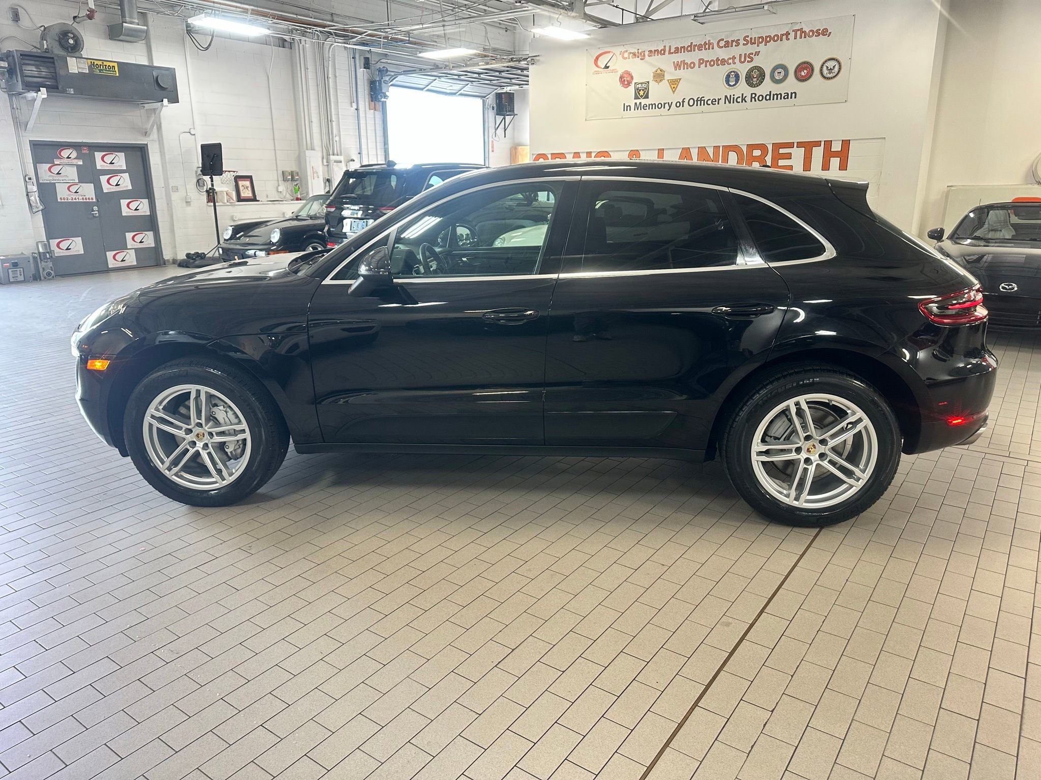 Used 2016 Porsche Macan S AWD/4WD image 9