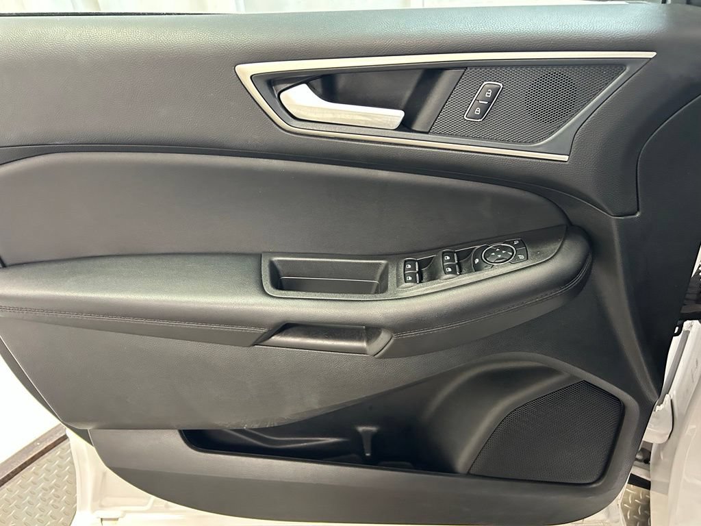 Used 2024 Ford Edge SEL AWD/4WD image 4
