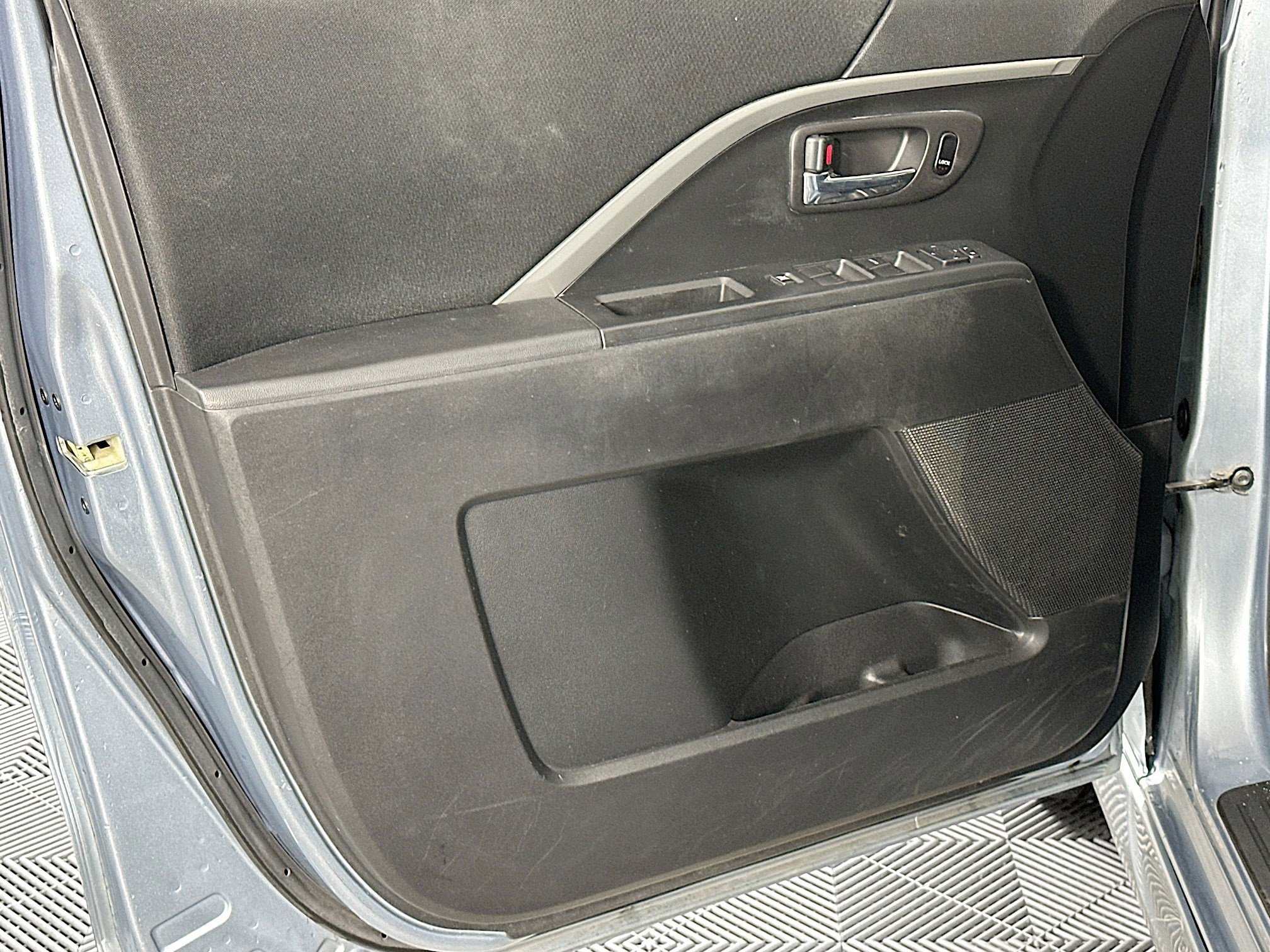 Used 2012 MAZDA MAZDA5 Grand Touring image 19