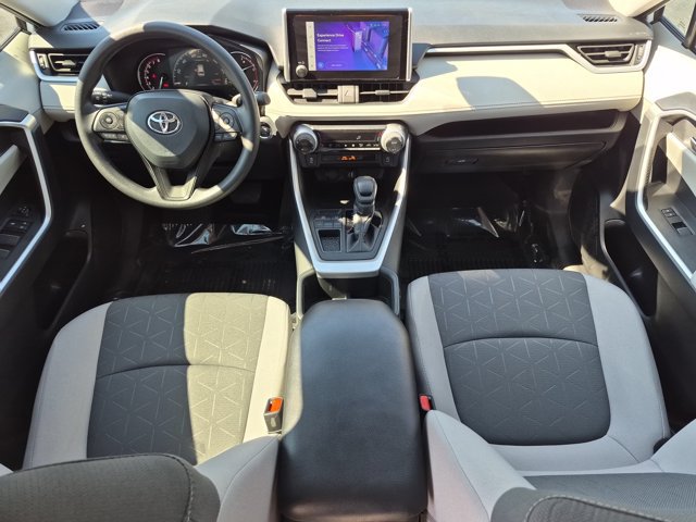 Used 2024 Toyota RAV4 XLE FWD image 18