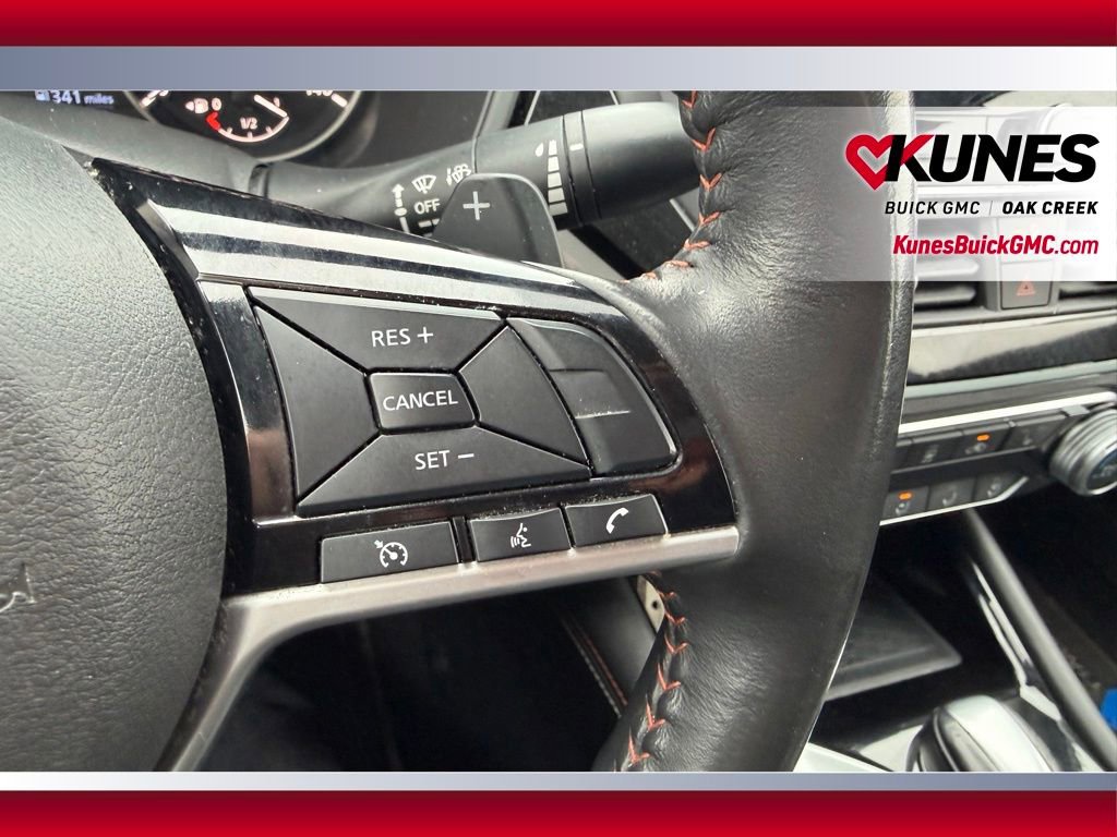 Used 2023 Nissan Altima 2.5 SR w/ SR Premium Package FWD image 14