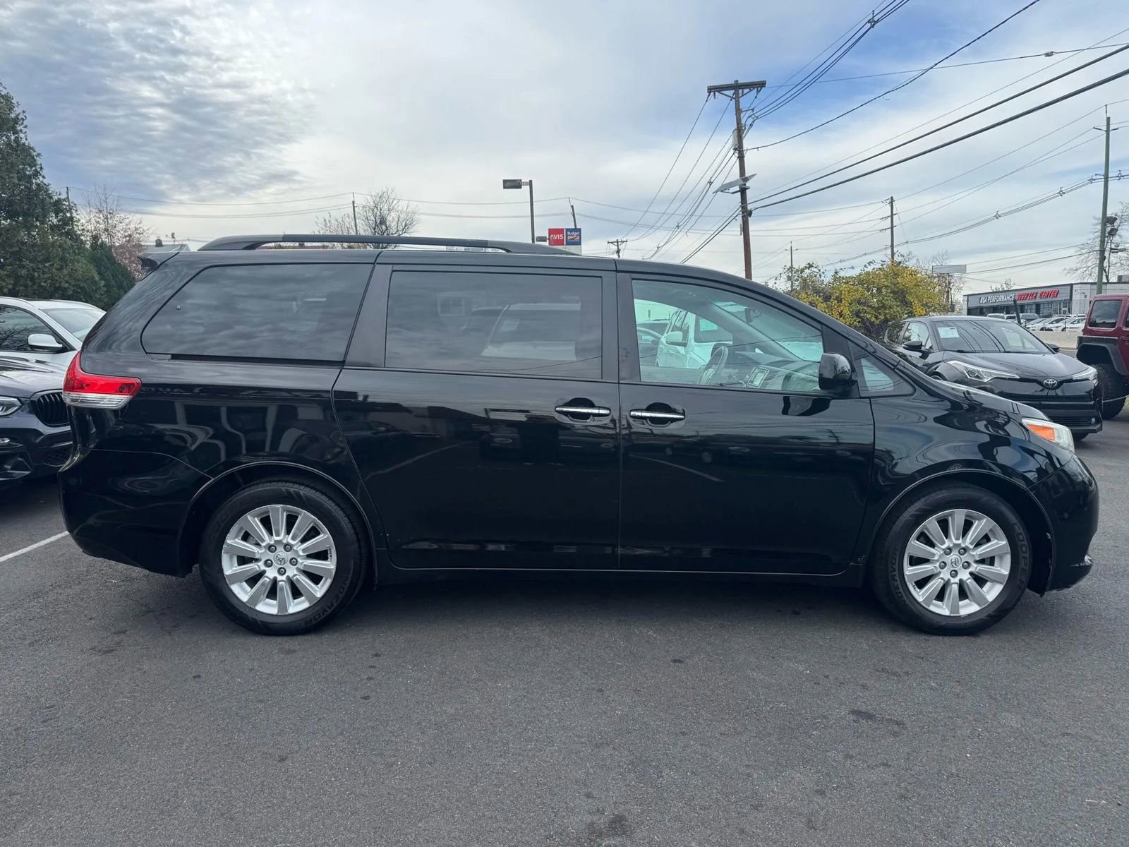 Used 2013 Toyota Sienna Limited image 11