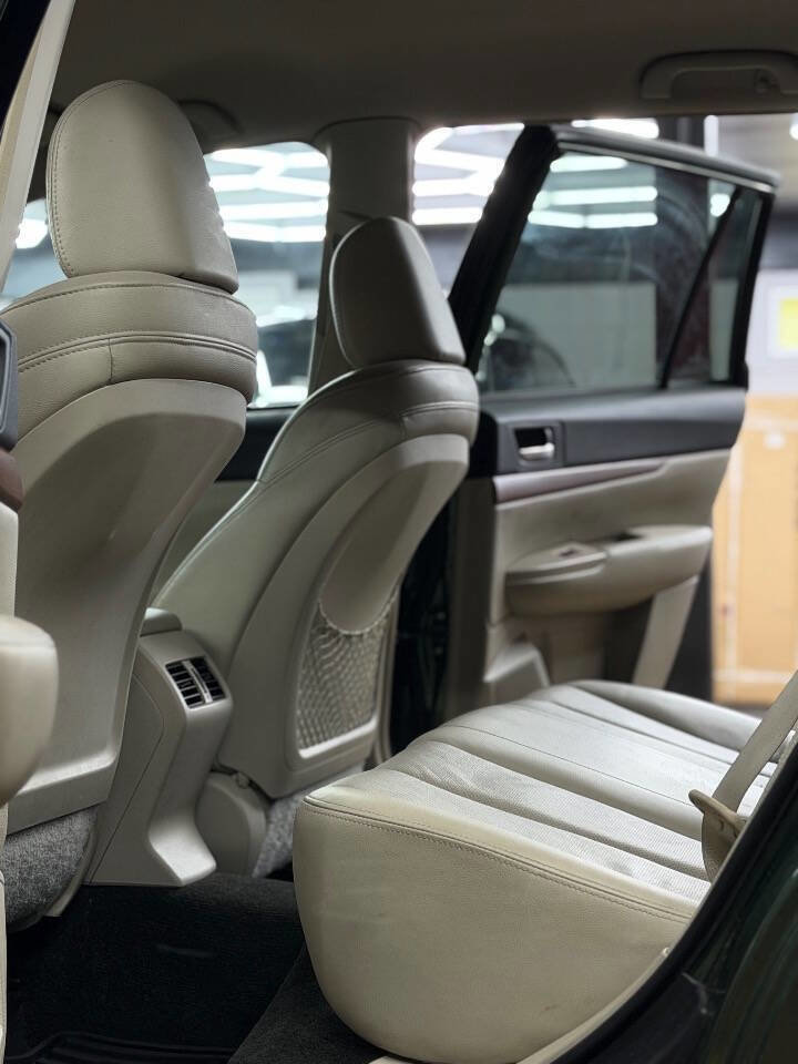 Used 2013 Subaru Outback 2.5i Limited w/ Popular Pkg 3 AWD/4WD image 15