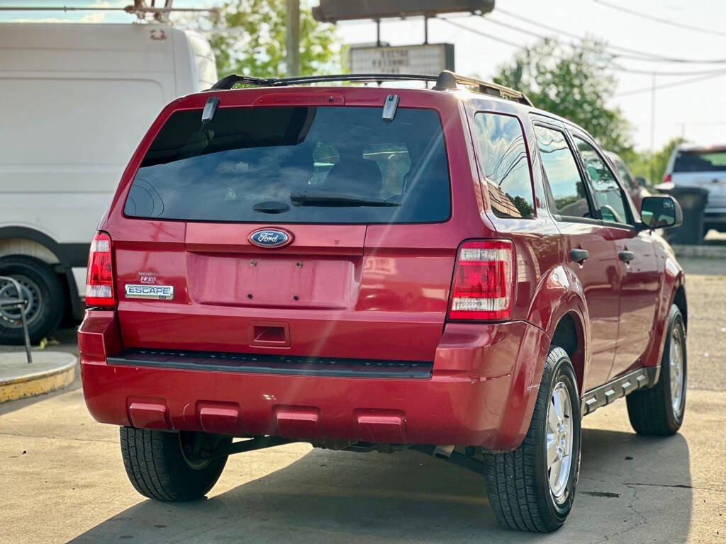 Used 2012 Ford Escape XLT AWD/4WD image 7