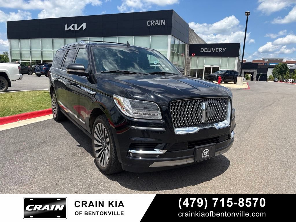 Used 2018 Lincoln Navigator L Reserve AWD/4WD image 1