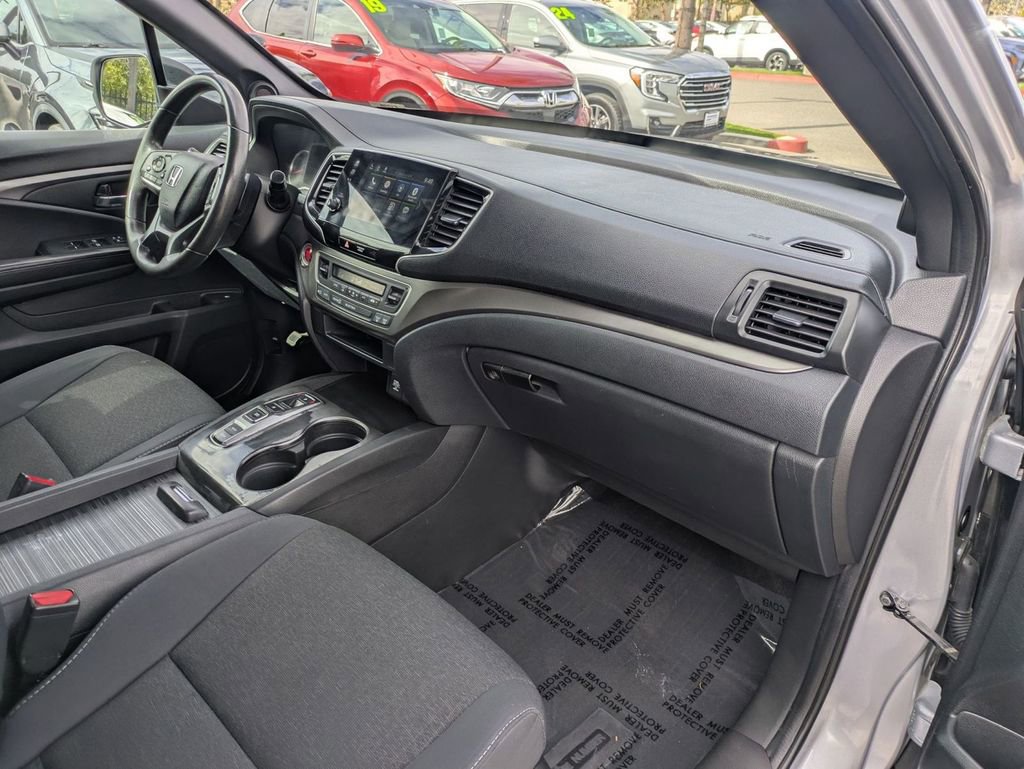 Used 2021 Honda Passport Sport image 31