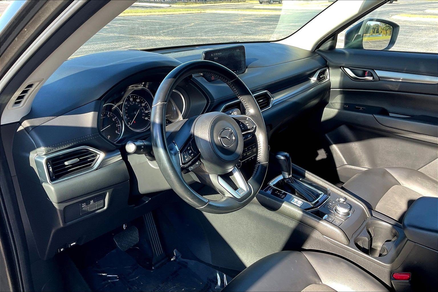 Used 2019 MAZDA CX-5 Touring image 13