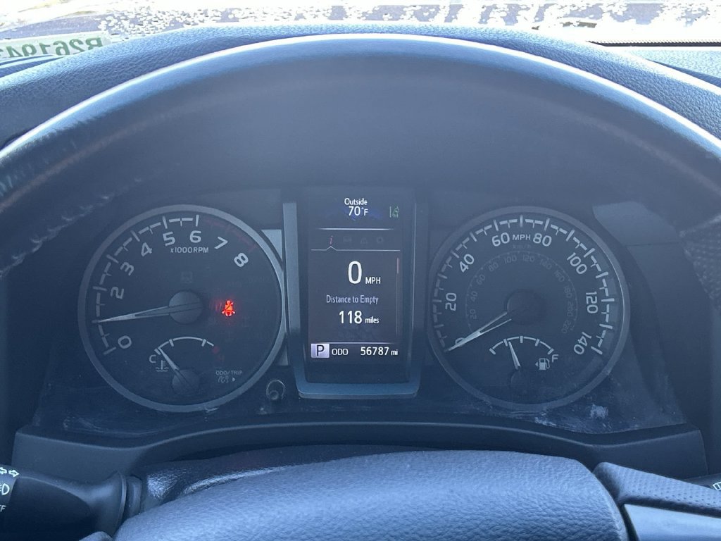 Used 2022 Toyota Tacoma TRD Sport w/ Technology Package RWD image 15