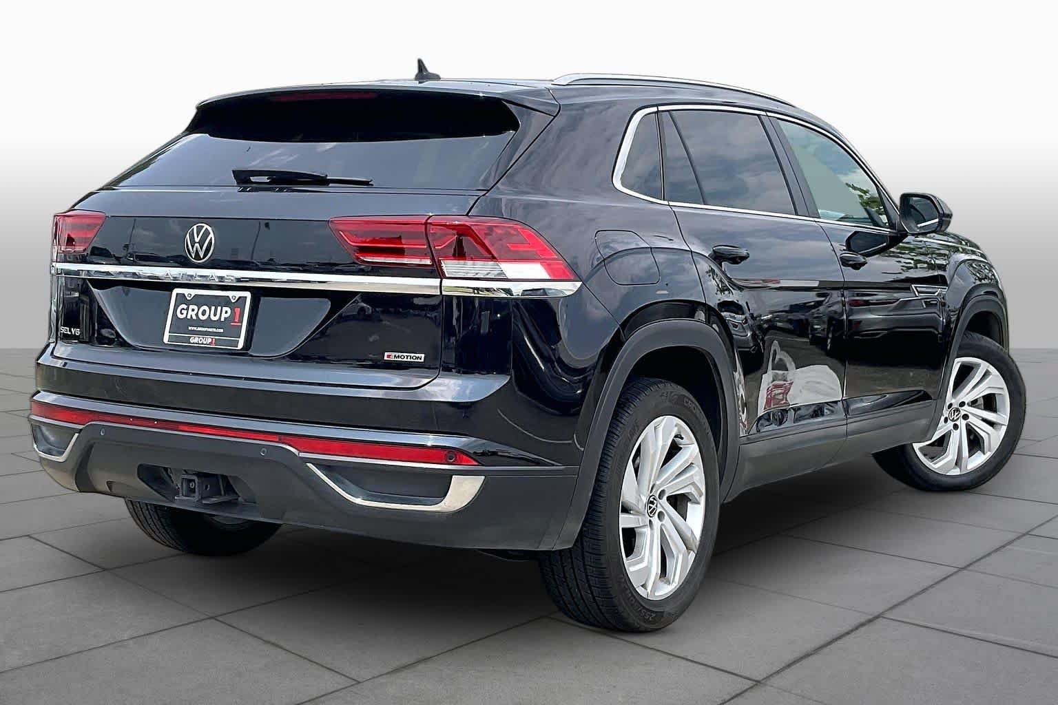 Used 2021 Volkswagen Atlas Cross Sport SEL w/ Cross Sport MDO Package AWD/4WD image 12