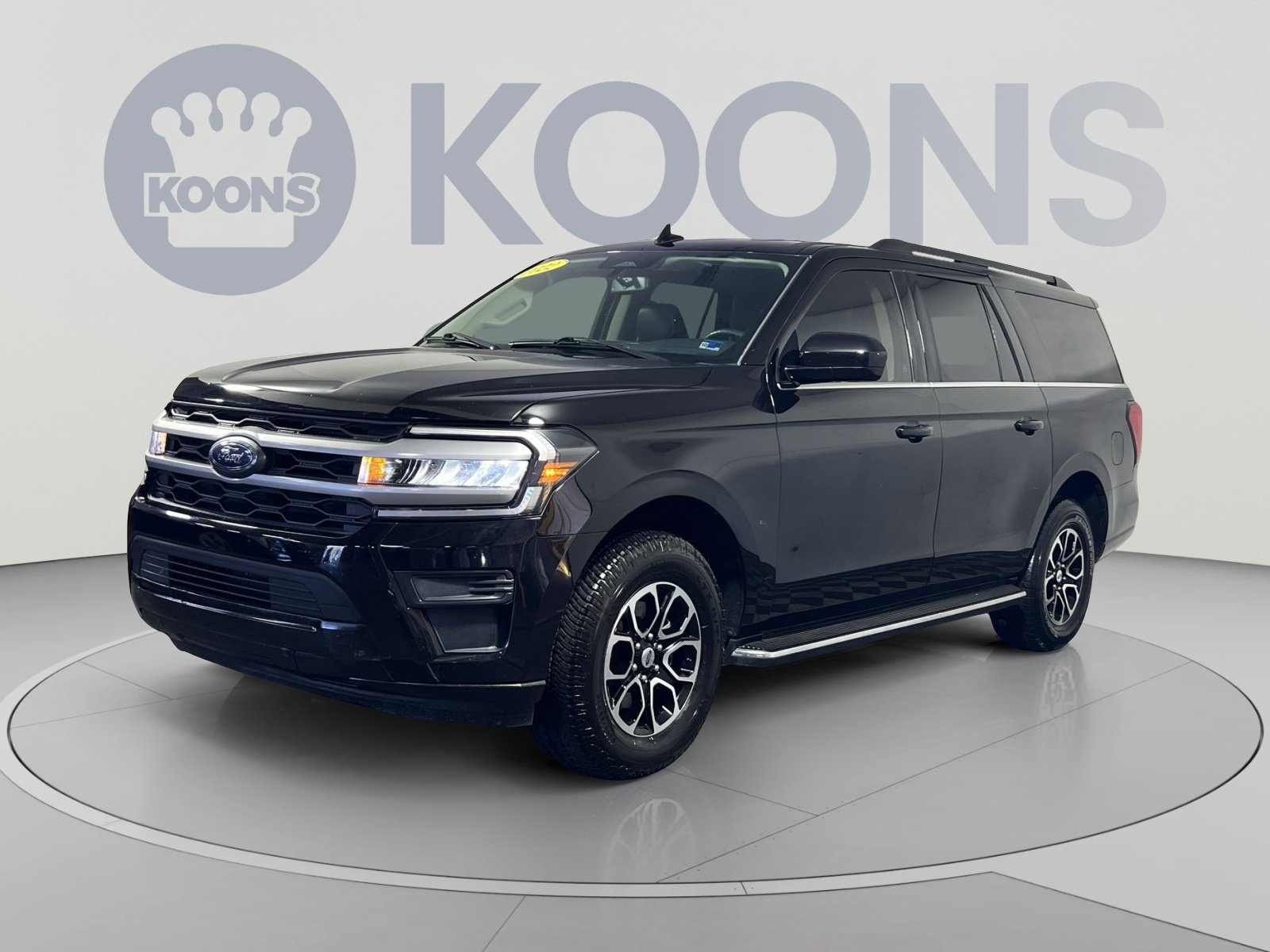 Used 2022 Ford Expedition Max XLT RWD image 1