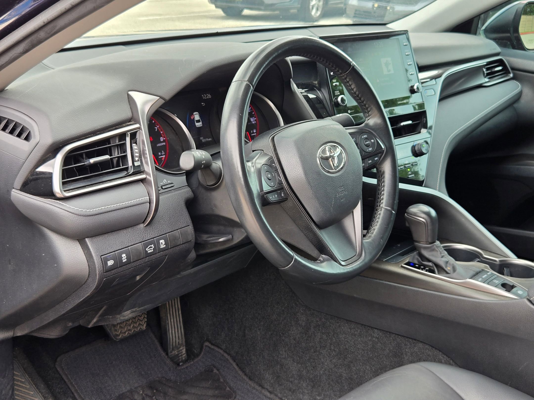 Used 2022 Toyota Camry XSE FWD image 12
