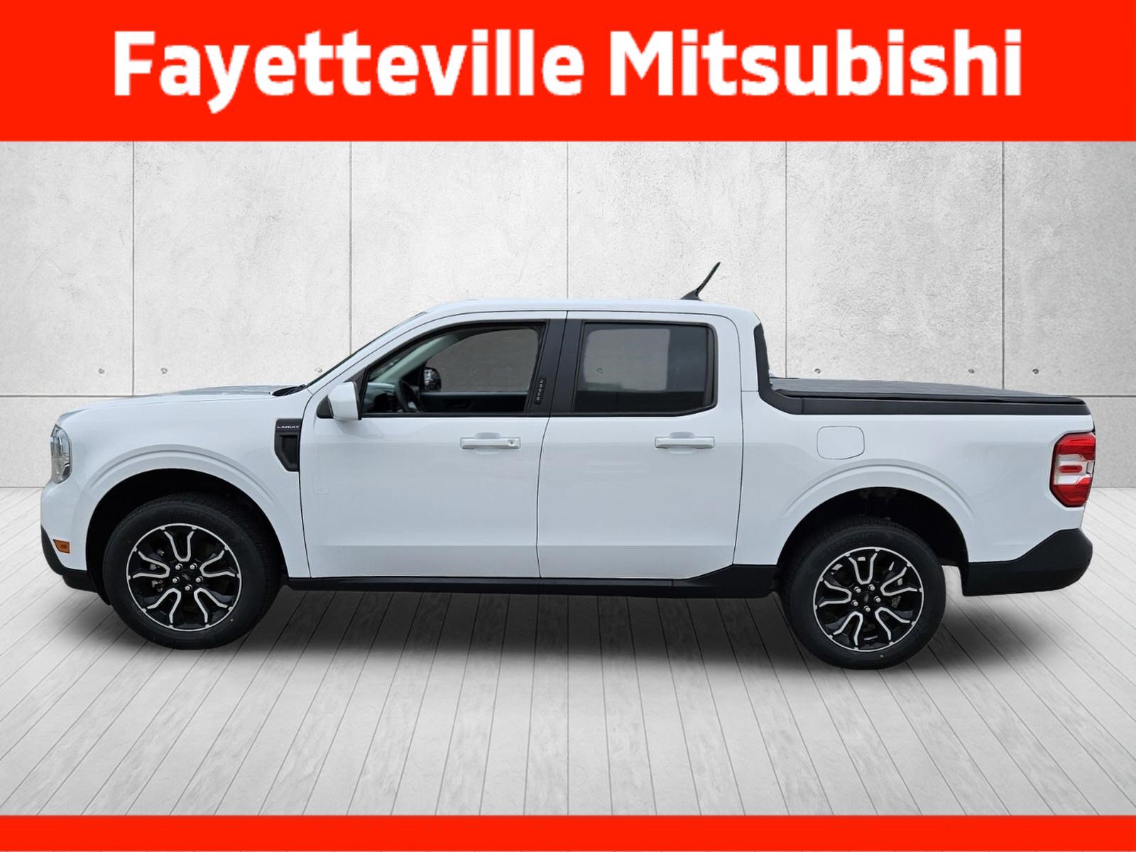 Used 2022 Ford Maverick Lariat w/ Lariat Luxury Package FWD image 4