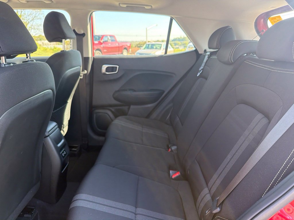 Used 2026 Hyundai Venue SEL FWD image 15