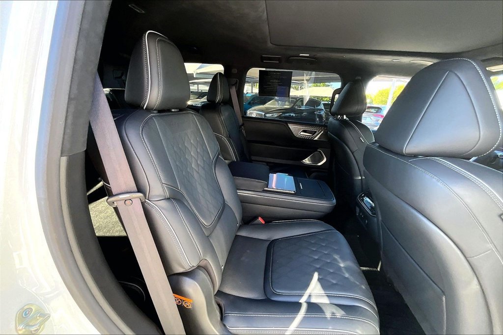 Used 2026 INFINITI QX80 Autograph w/ Premium Cargo Package AWD/4WD image 36