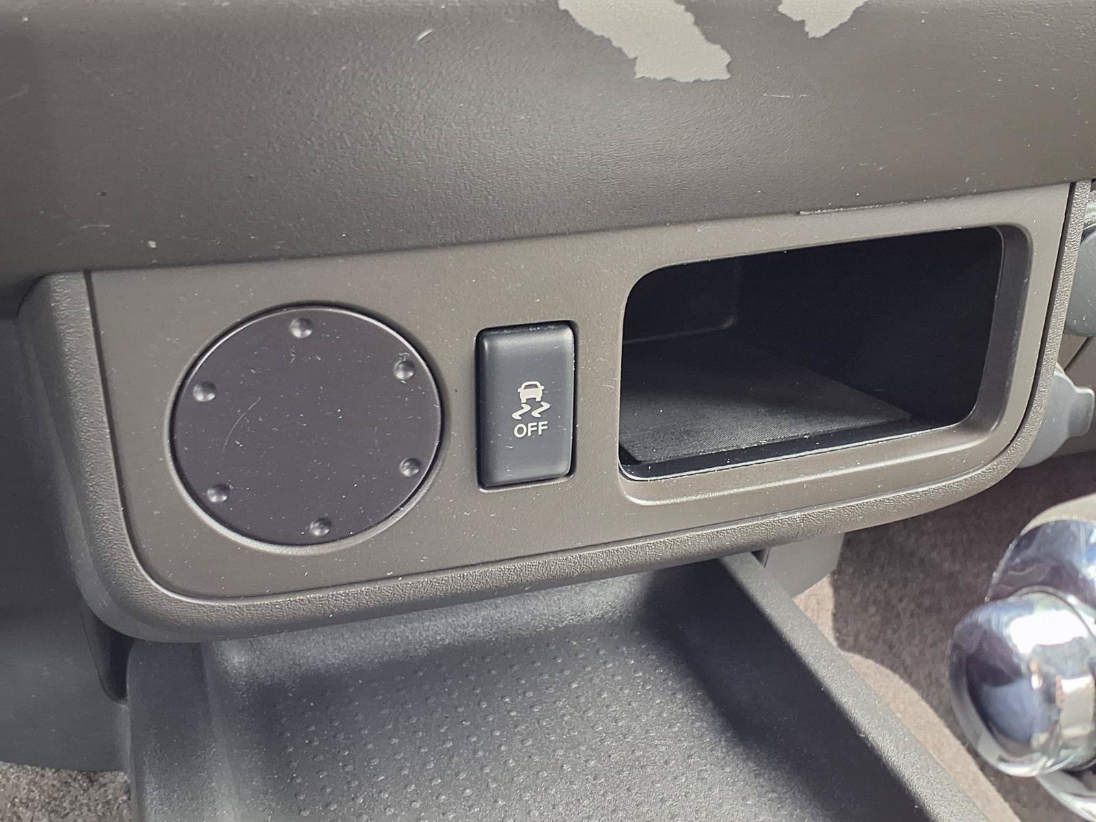 Used 2015 Nissan Xterra S w/ Value Package RWD image 19