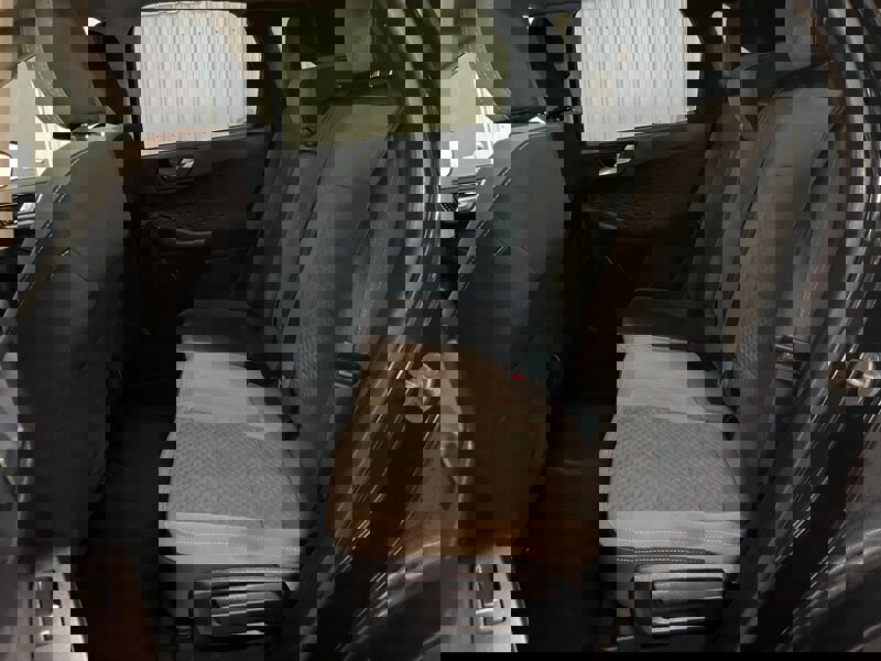 Used 2020 Ford Escape SE image 15