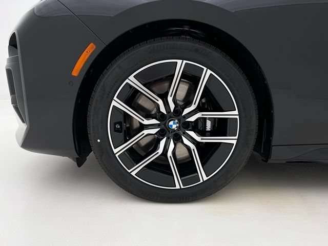 New 2026 BMW 740i xDrive AWD/4WD image 15