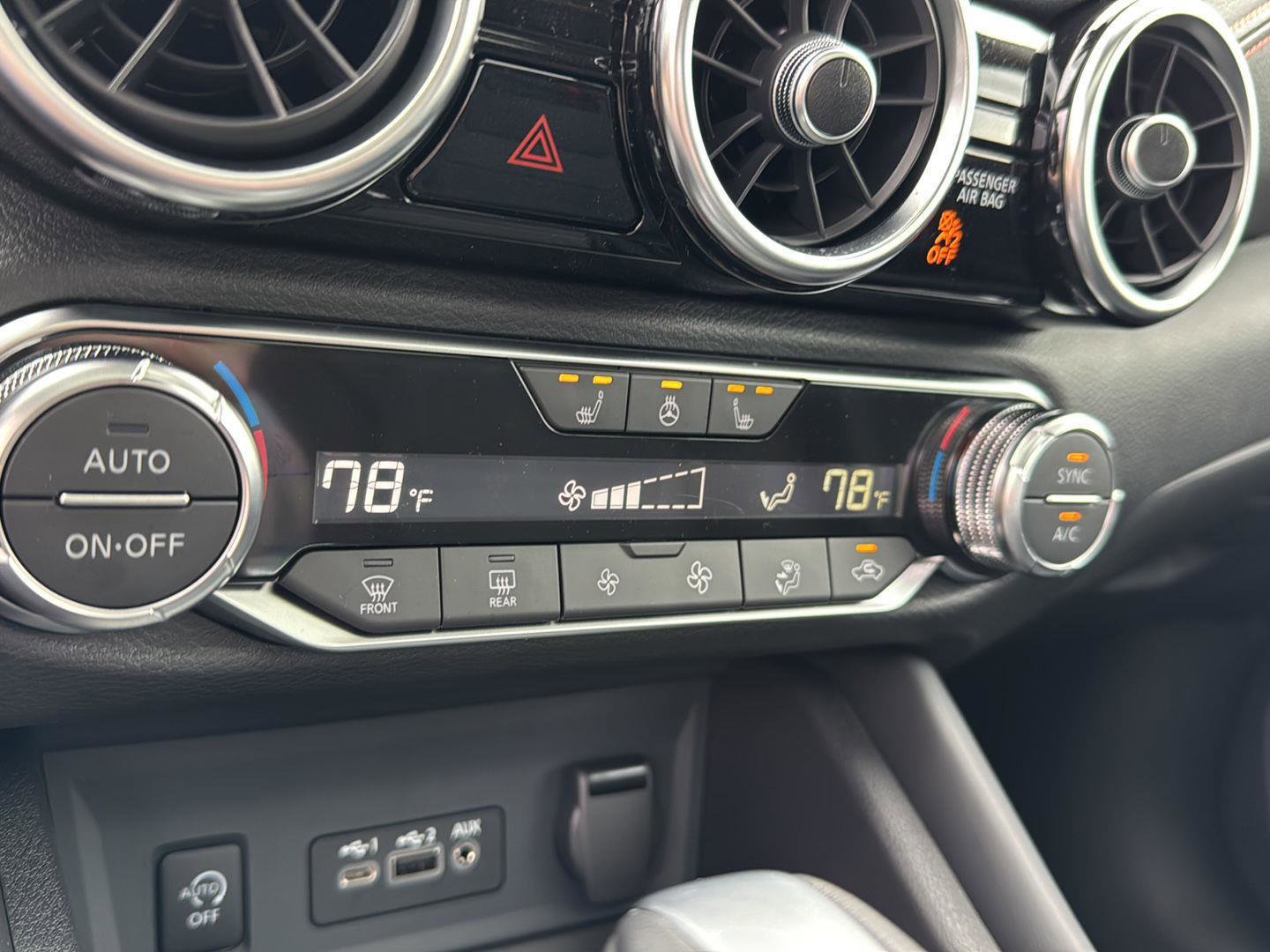 New 2025 Nissan Sentra SR w/ SR Premium Package image 23