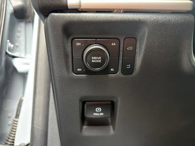 Certified 2025 Ford Expedition Active AWD/4WD image 23