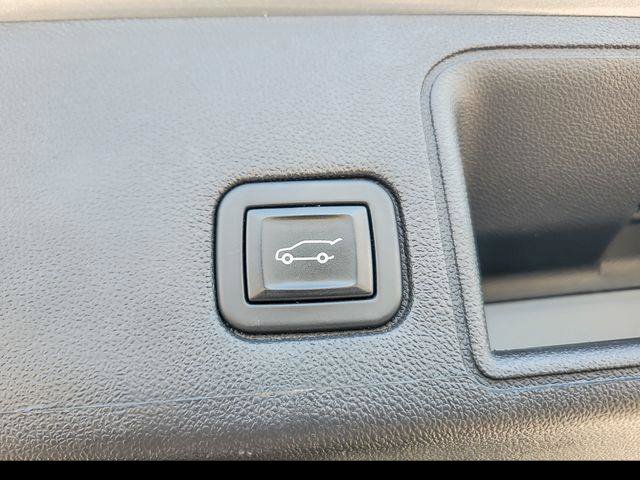 Certified 2023 GMC Terrain Denali w/ LPO, Floor Liner Package AWD/4WD image 29