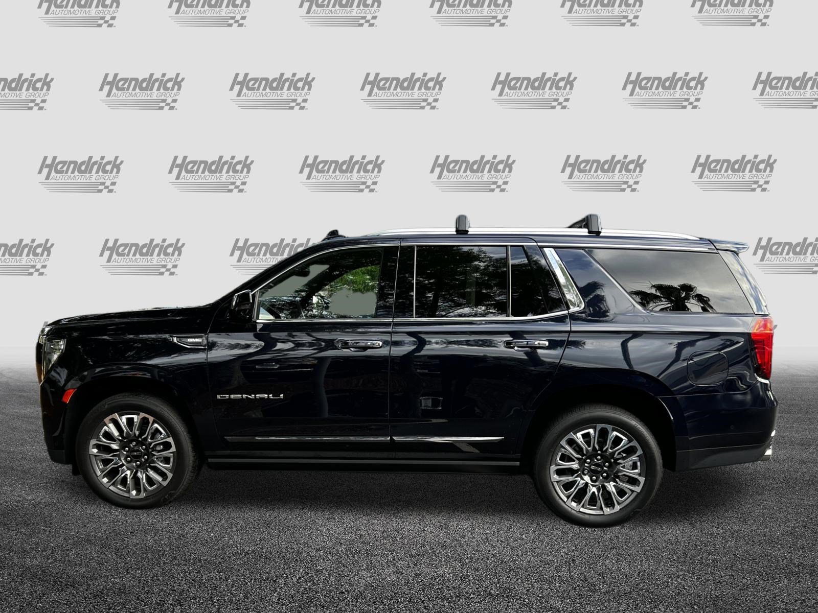 Used 2023 GMC Yukon Denali Ultimate AWD/4WD image 6