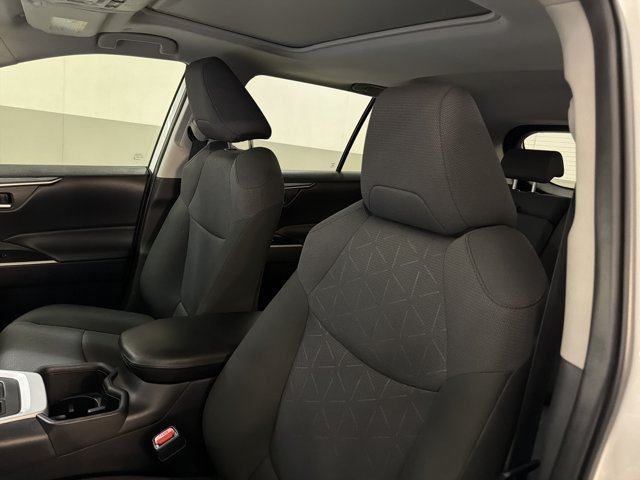 Used 2024 Toyota RAV4 XLE w/ Convenience Package FWD image 14
