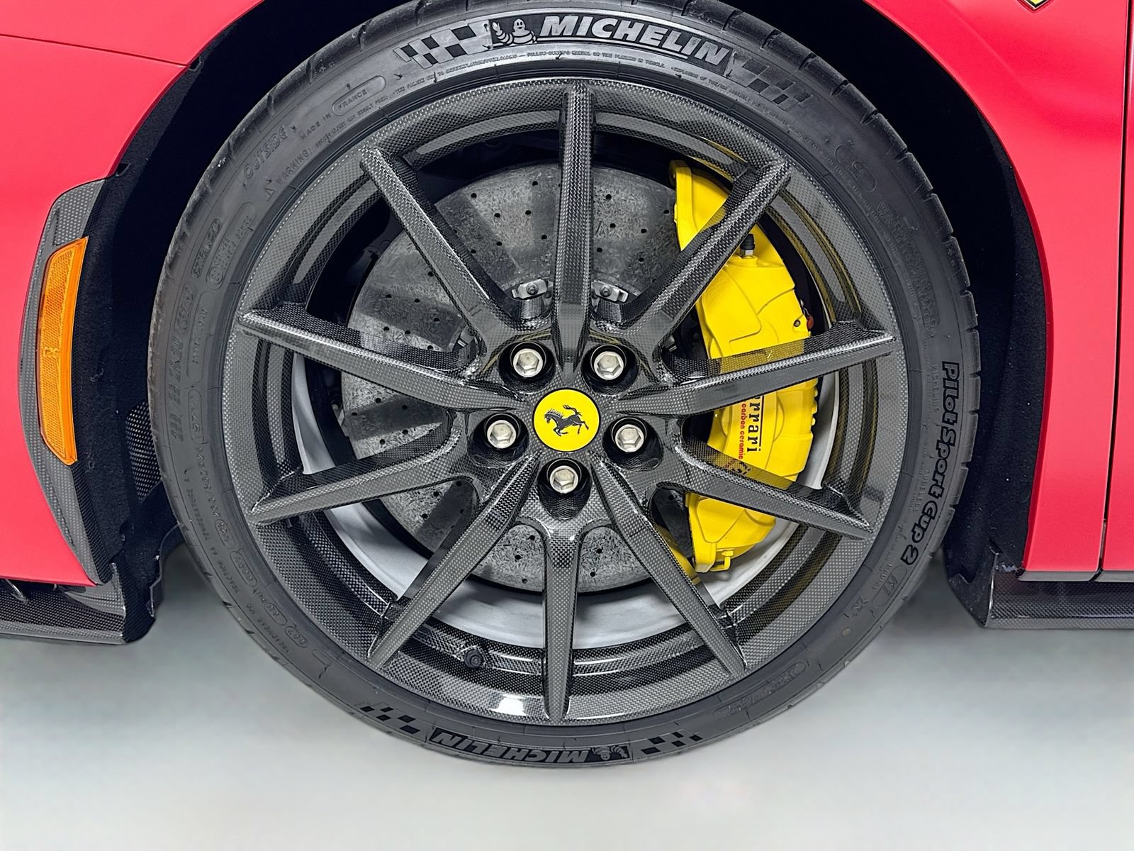 Used 2023 Ferrari SF90 Spider AWD/4WD image 9