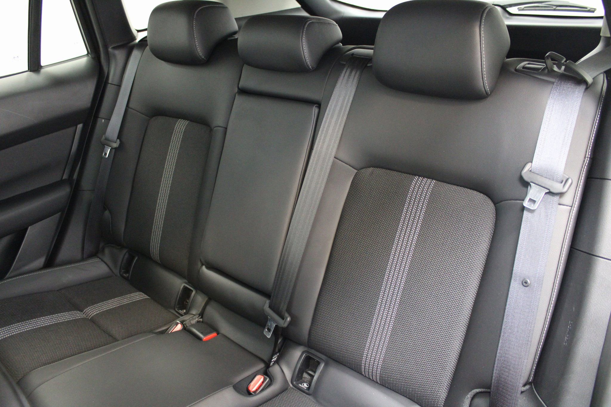 Used 2025 MAZDA CX-50 AWD 2.5 S w/ Preferred Package image 21