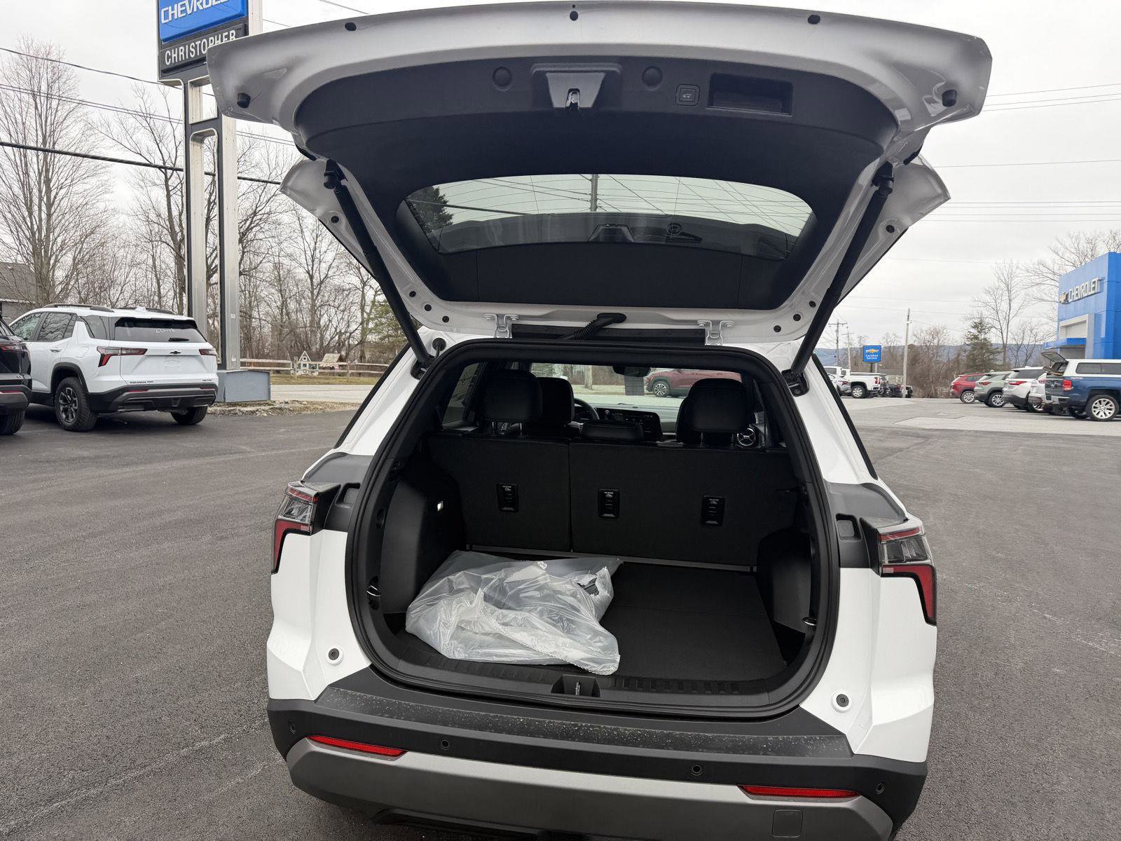 New 2026 Chevrolet Equinox LT image 20