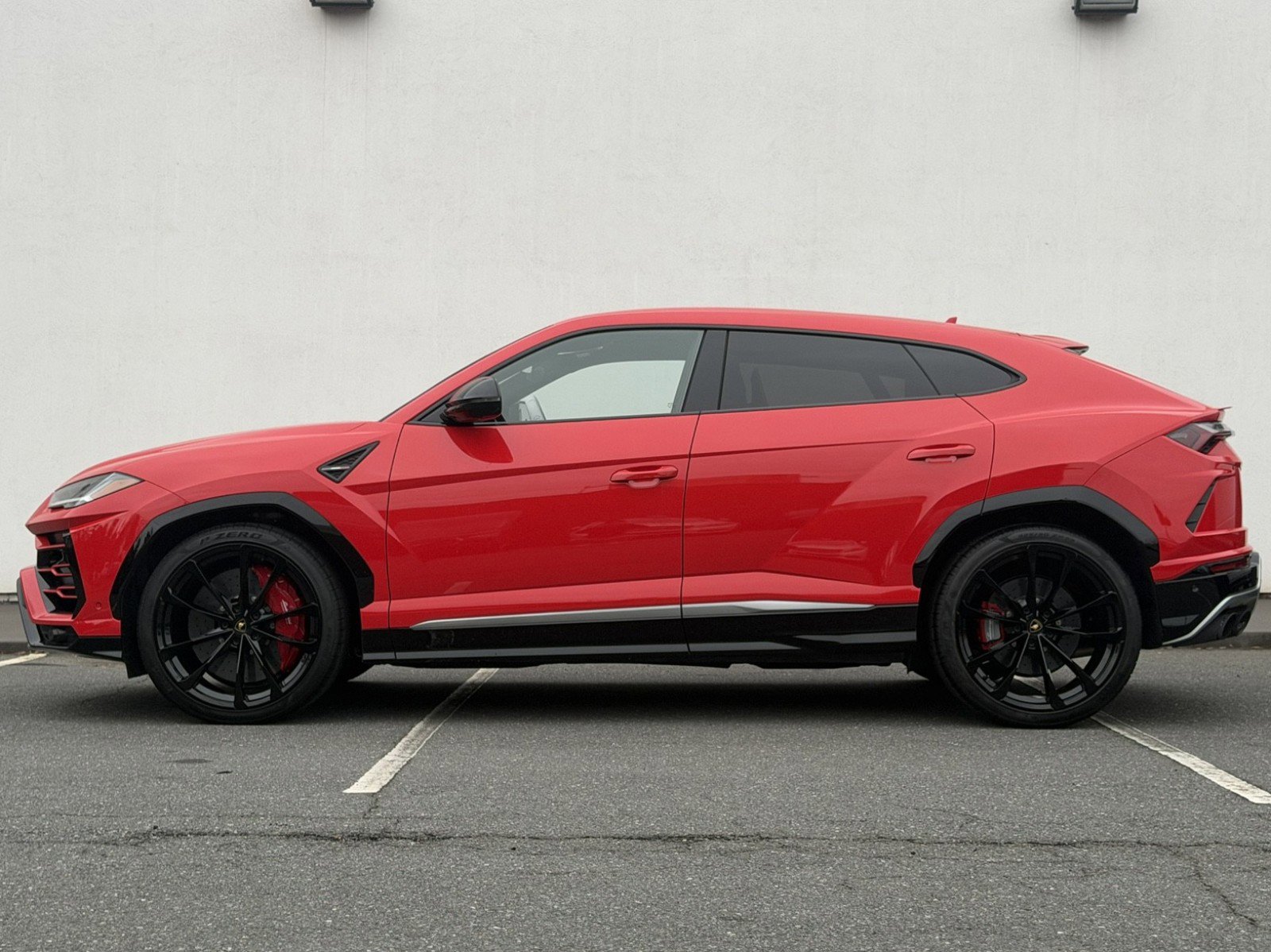Used 2020 Lamborghini Urus image 4