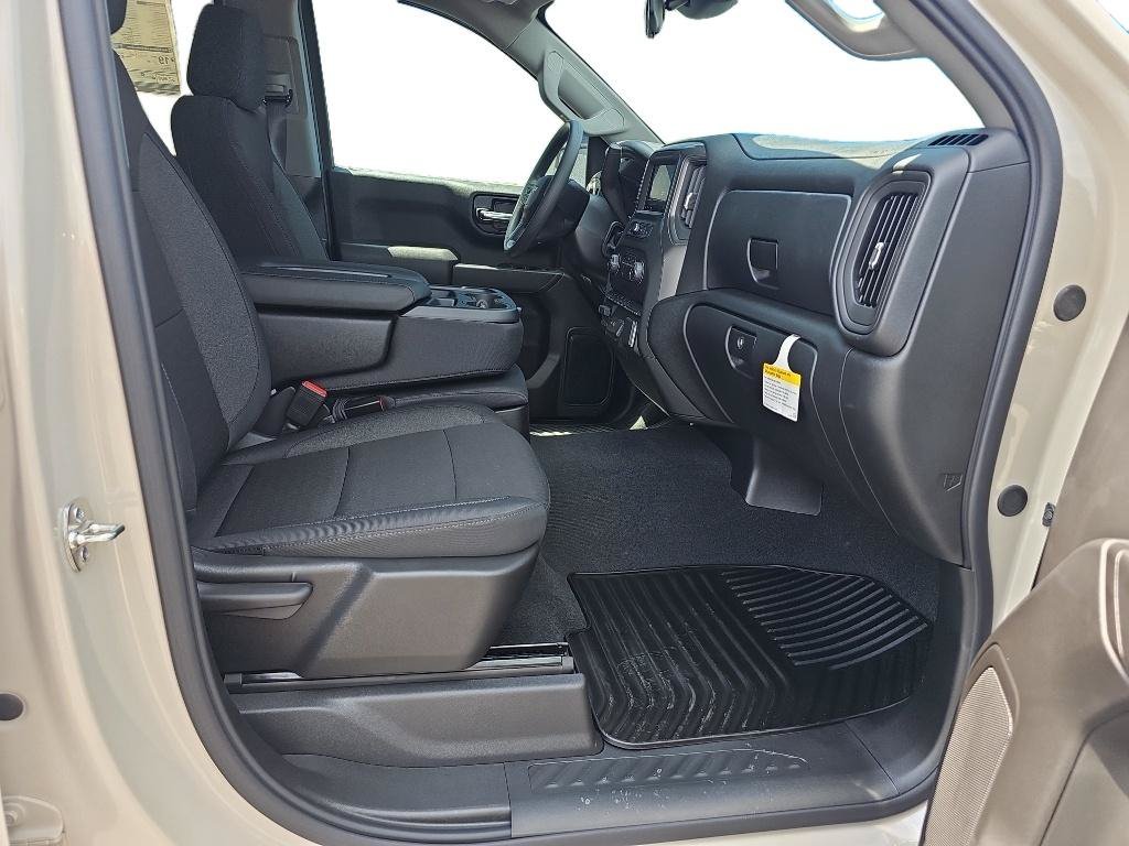 New 2026 Chevrolet Silverado 1500 Custom w/ Turbomax Blackout Package AWD/4WD image 8