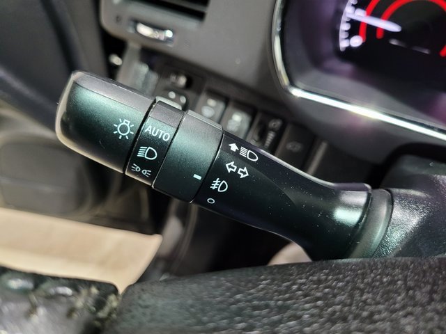 Used 2012 Toyota Highlander 4WD image 40