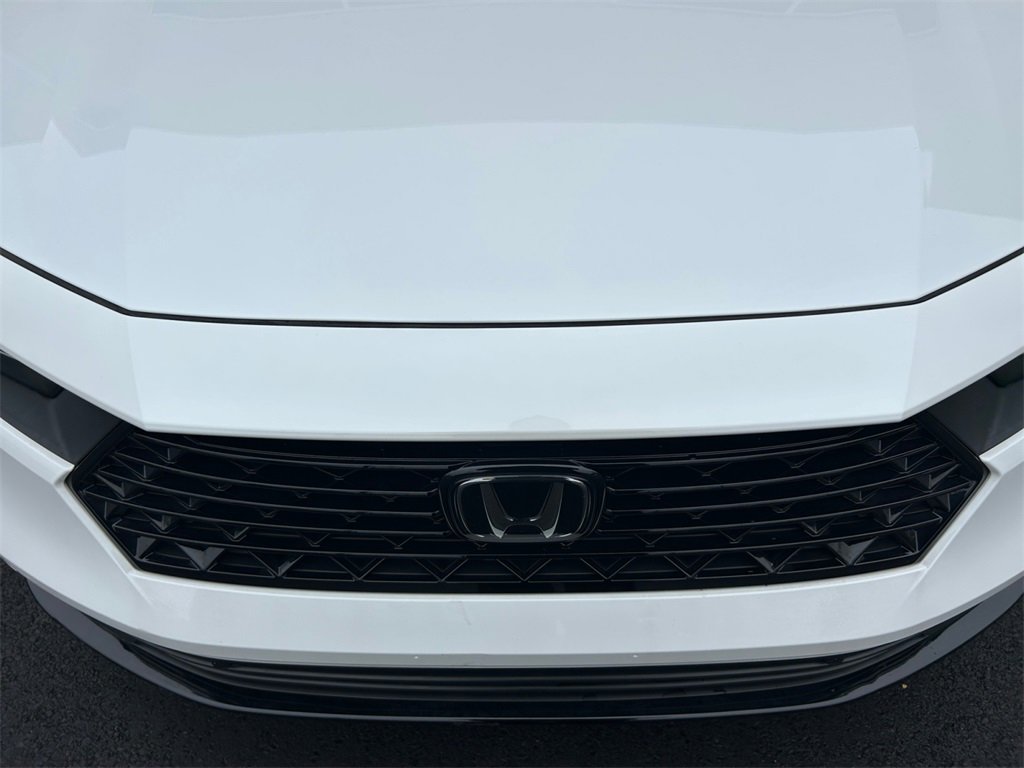 Used 2023 Honda Accord EX-L image 17