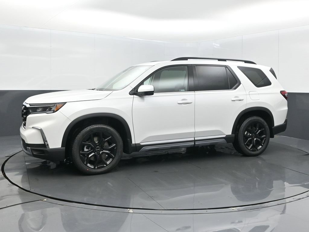 New 2025 Honda Pilot Touring image 10