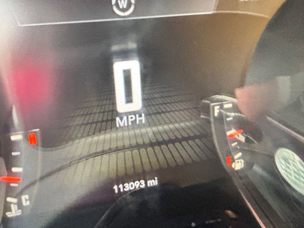 Used 2016 Dodge Challenger R/T image 25