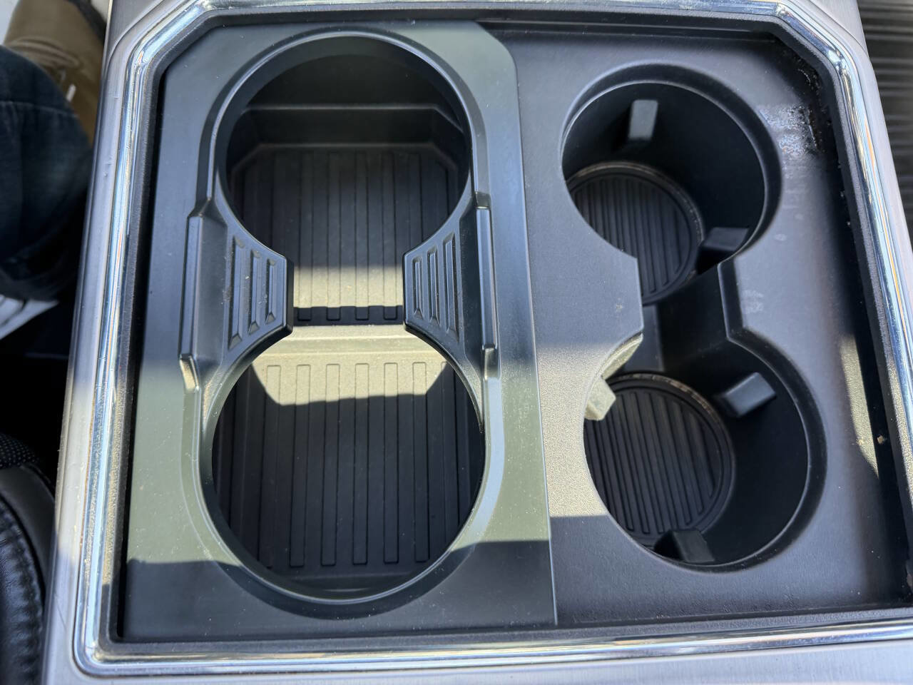 Used 2017 Ford F450 Platinum w/ Platinum Ultimate Package AWD/4WD image 33