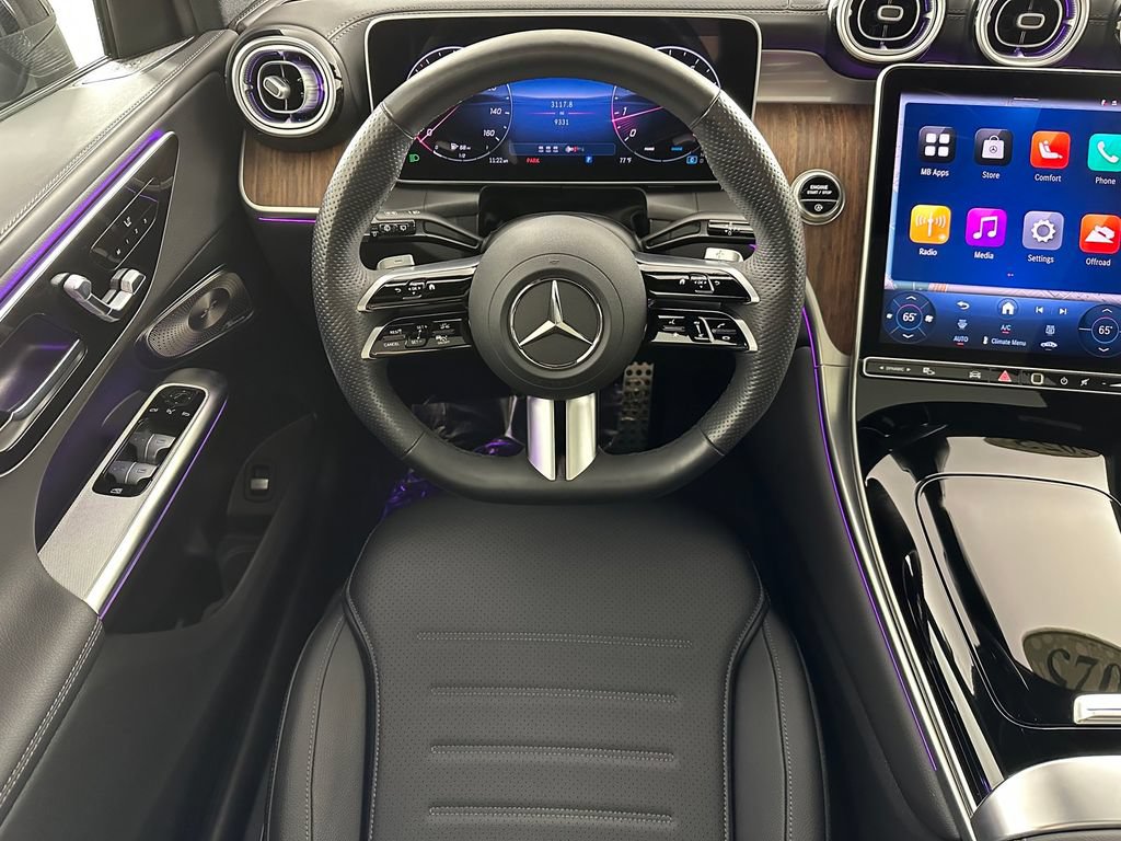 Used 2025 Mercedes-Benz GLC 300 4MATIC image 27