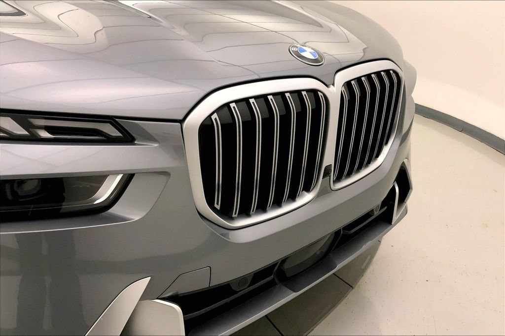 Certified 2026 BMW X7 xDrive40i AWD/4WD image 29