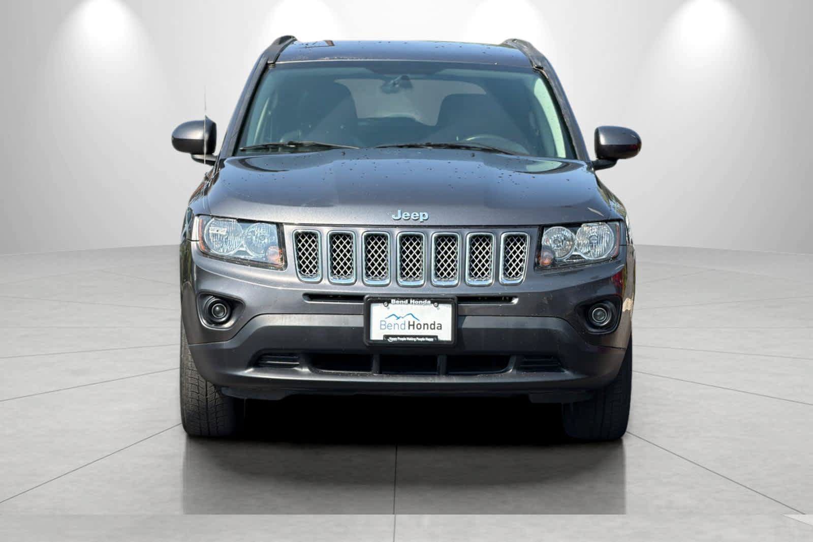 Used 2016 Jeep Compass Latitude AWD/4WD image 10