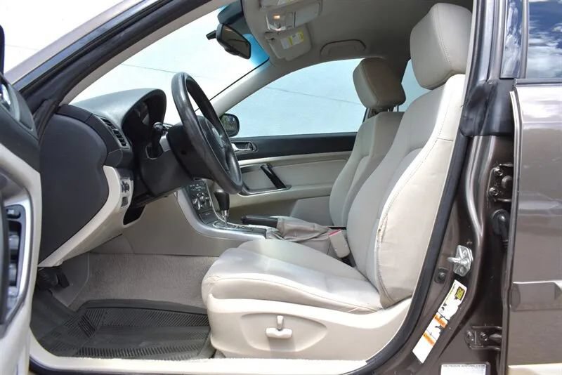 Used 2008 Subaru Outback 2.5i L.L. Bean AWD/4WD image 10