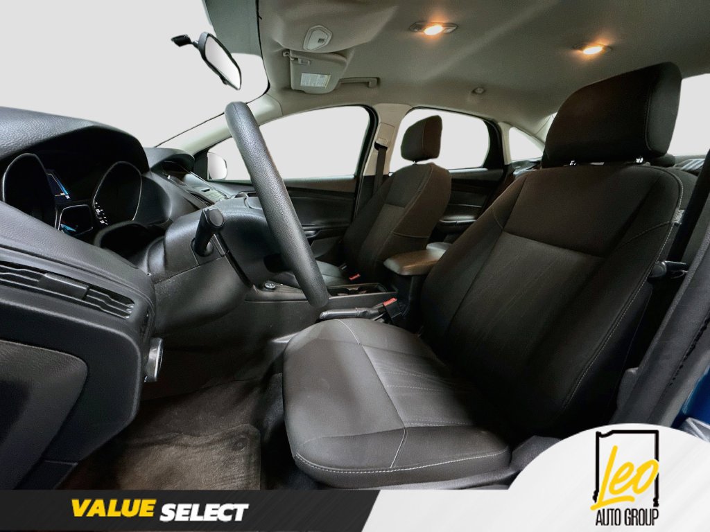 Used 2015 Ford Focus SE FWD image 21