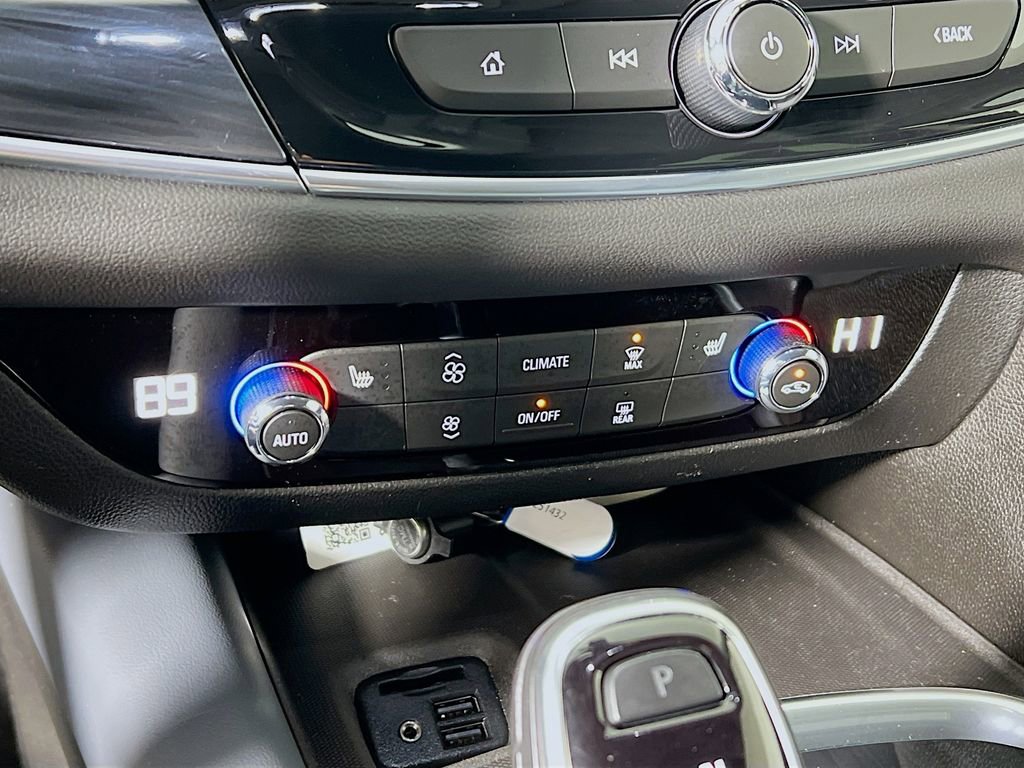 Used 2021 Buick Enclave Essence w/ LPO, Cargo Package image 14