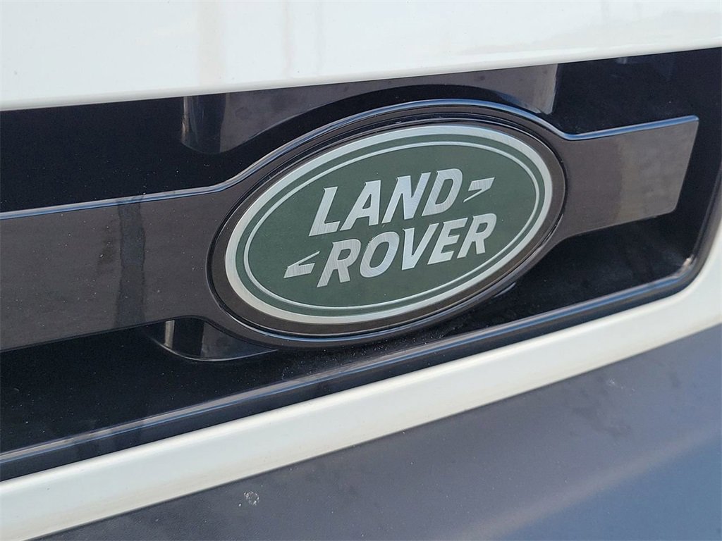 Used 2024 Land Rover Defender 110 S image 10