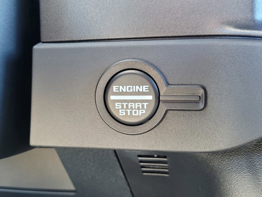 New 2025 Ford Bronco 4-Door image 50