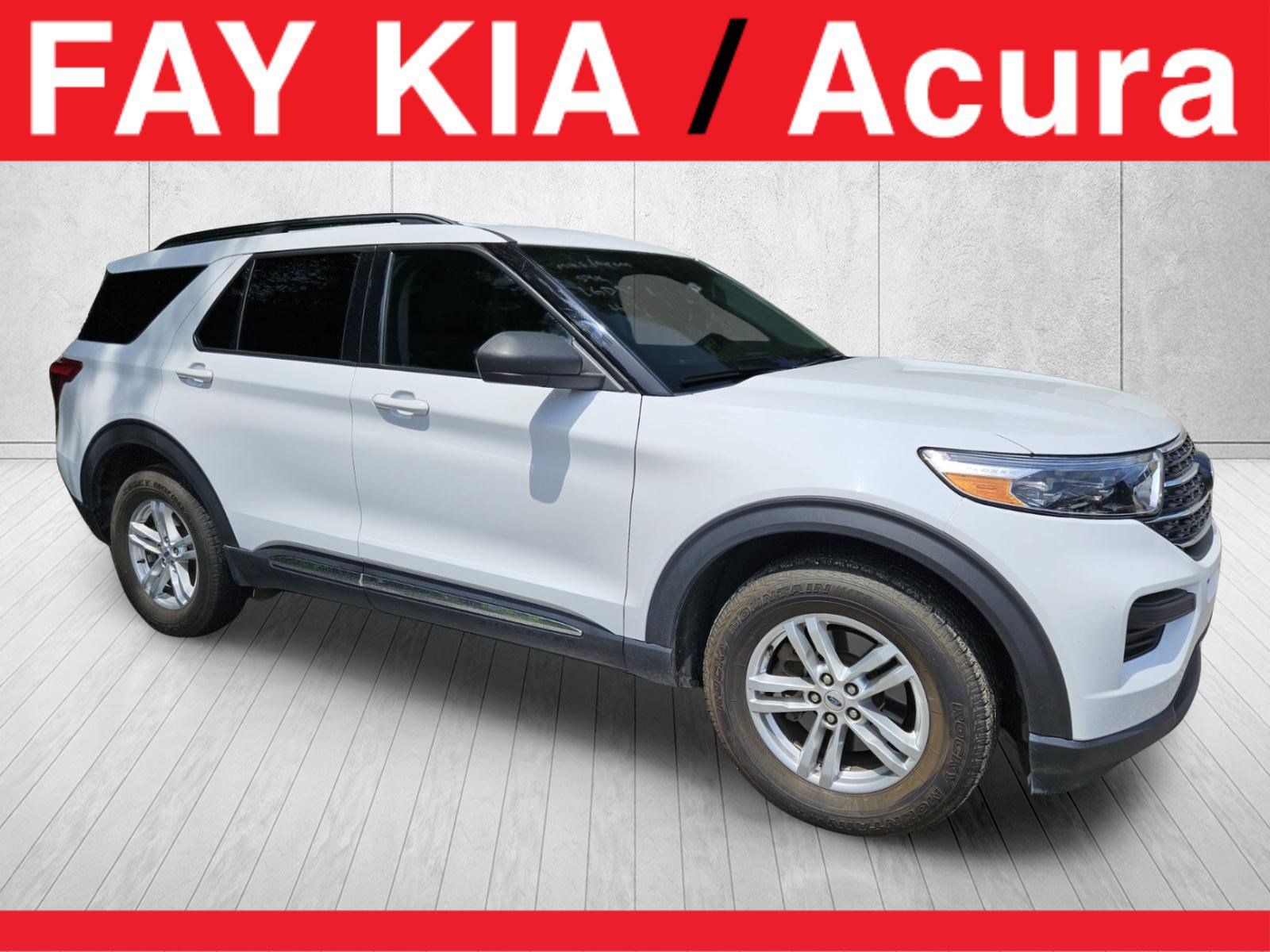 Used 2020 Ford Explorer XLT AWD/4WD image 1