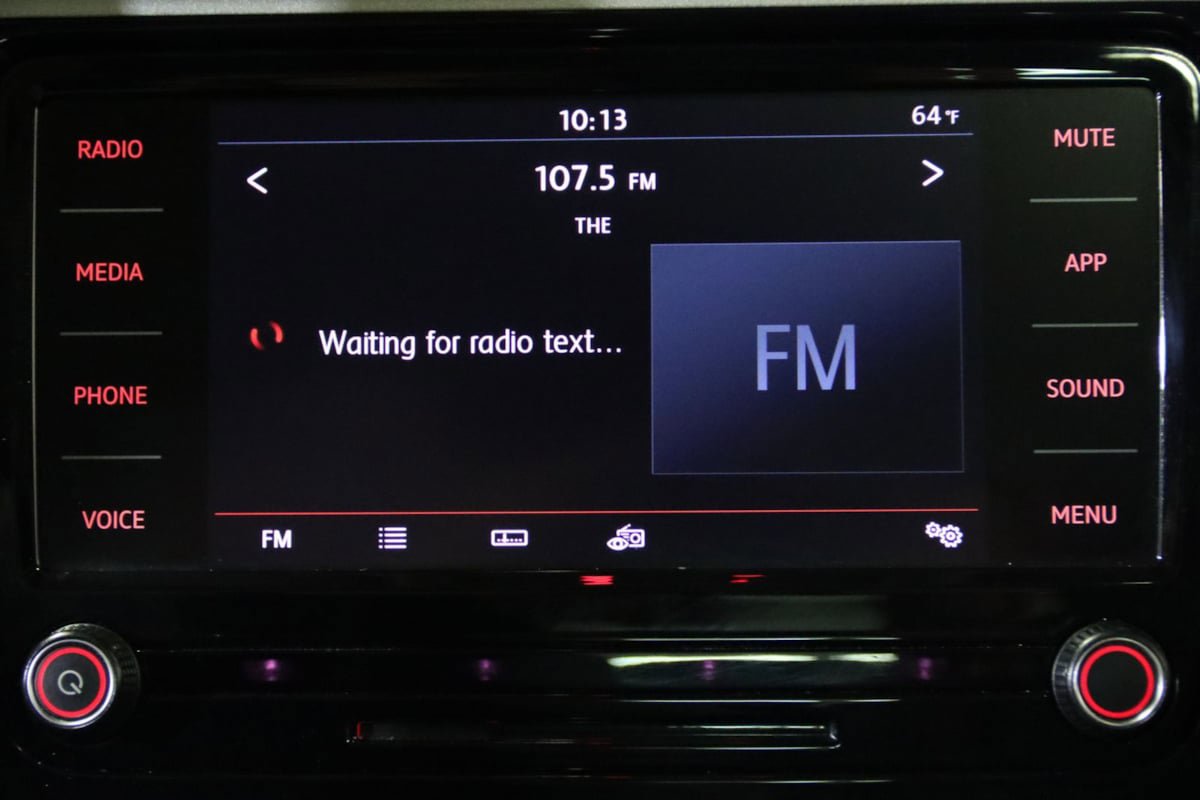 Used 2021 Volkswagen Passat 2.0T SE image 37