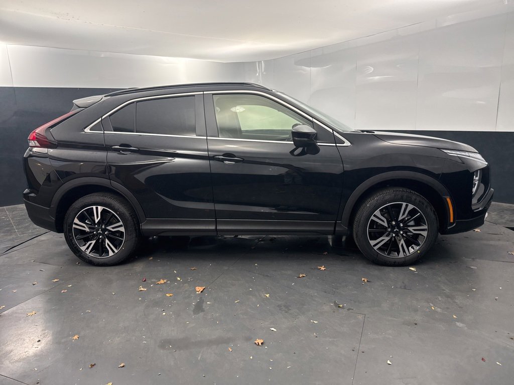 New 2026 Mitsubishi Eclipse Cross SE image 2