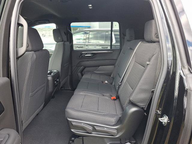 New 2026 Chevrolet Suburban LS image 5